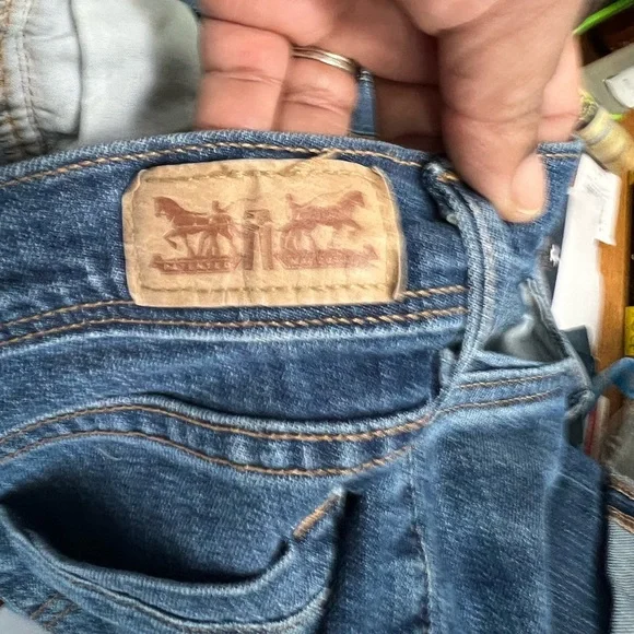 Levi’s shorts - Picture 7 of 7